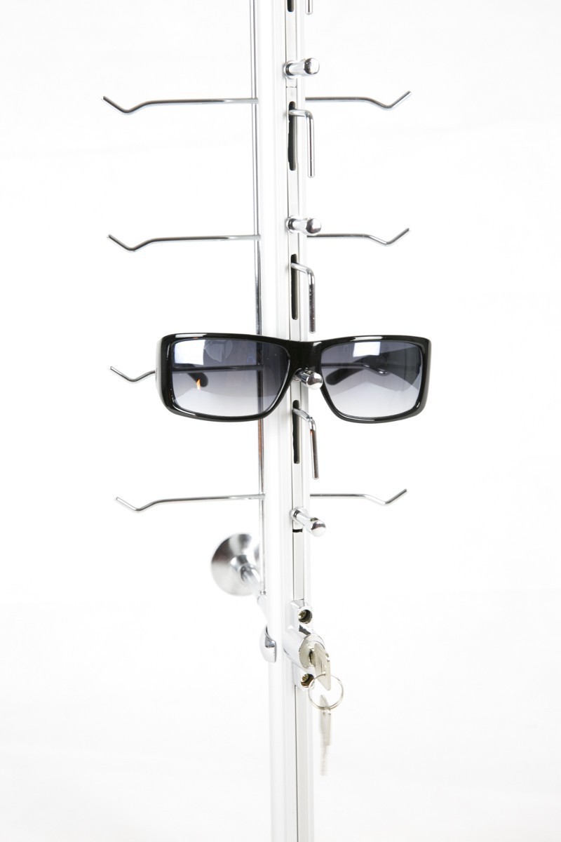 Expositor de 14 gafas con cierre para pared 125 cm.