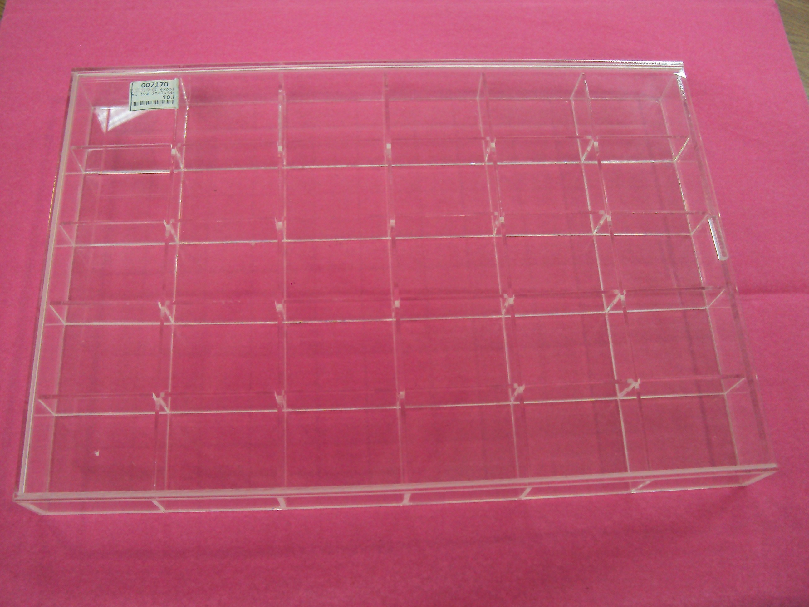 Caja expositora de metacrilato de 20x20 cm, MarcoEstil